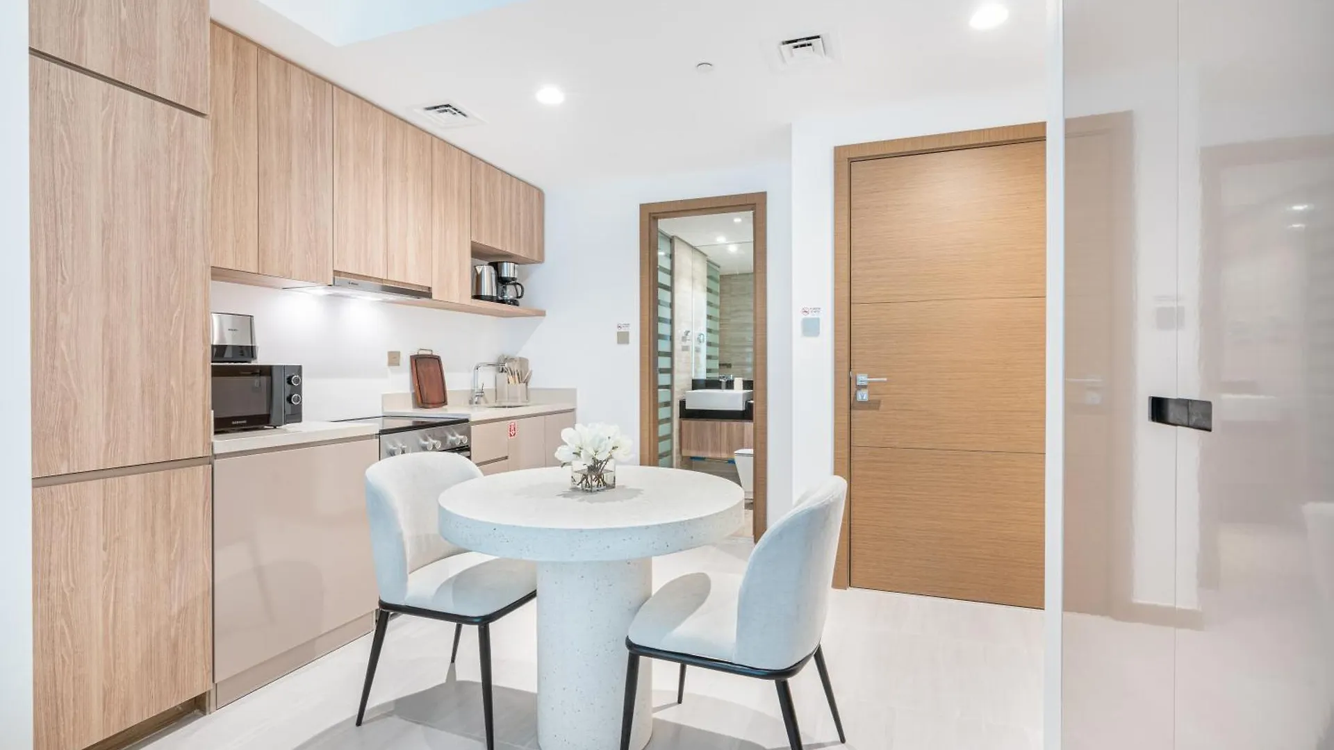 Excellent Home With Canal Views By Missoni Dubai Appartamento